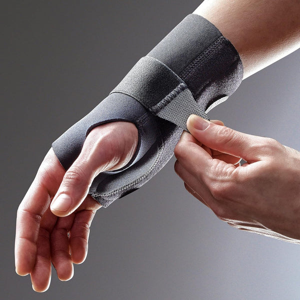 Futuro Wrist Compression Stabilizing Brace - Left / L/XL