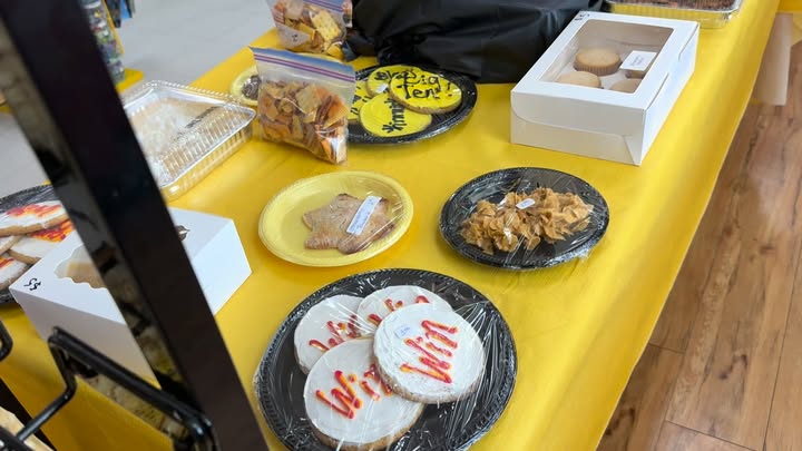 🏈❤️💛 GAME DAY TREATS ARE HERE! 💛❤️🏈